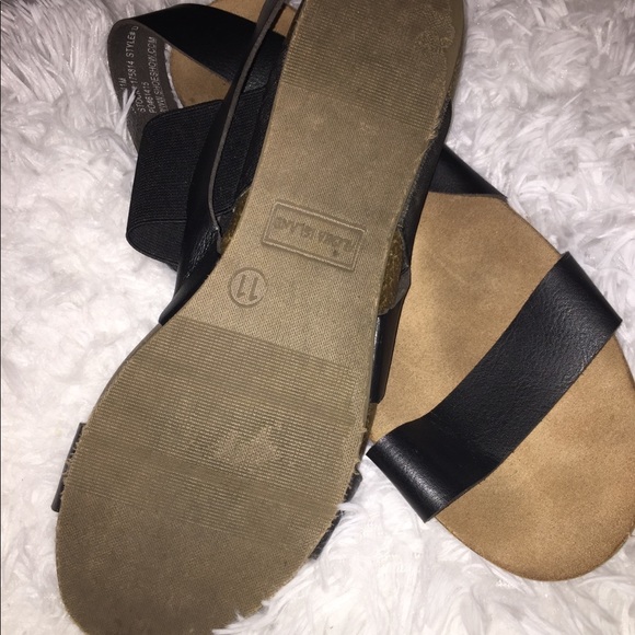 Sandals - Picture 2 of 2